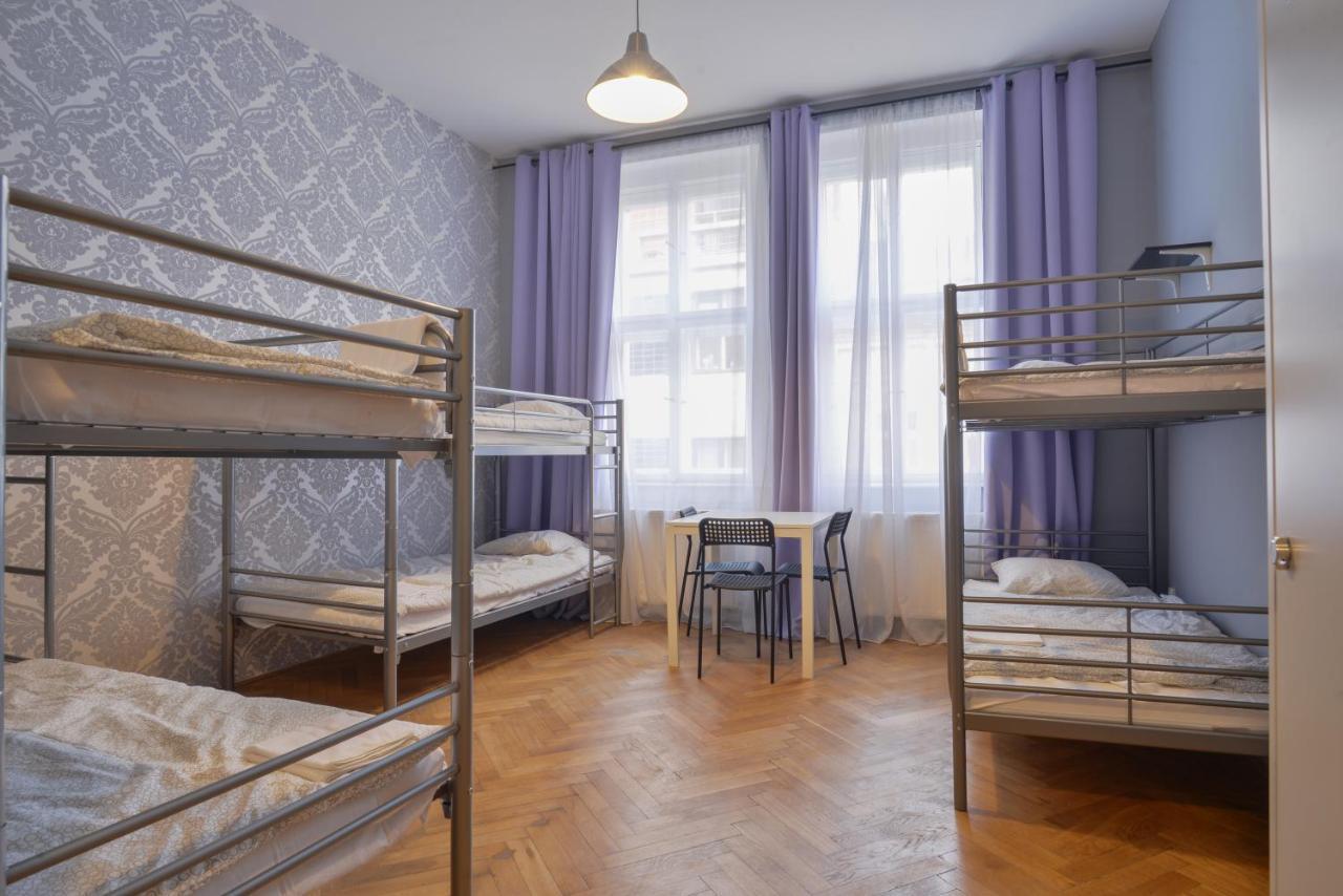 Globe Hostel Prague Adults Only Extérieur photo