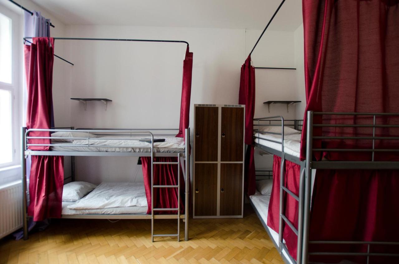 Globe Hostel Prague Adults Only Extérieur photo