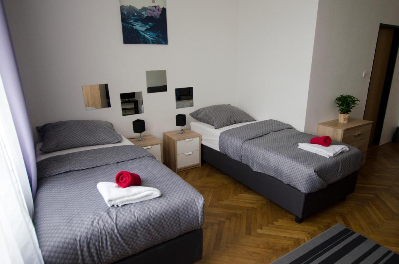 Globe Hostel Prague Adults Only Extérieur photo