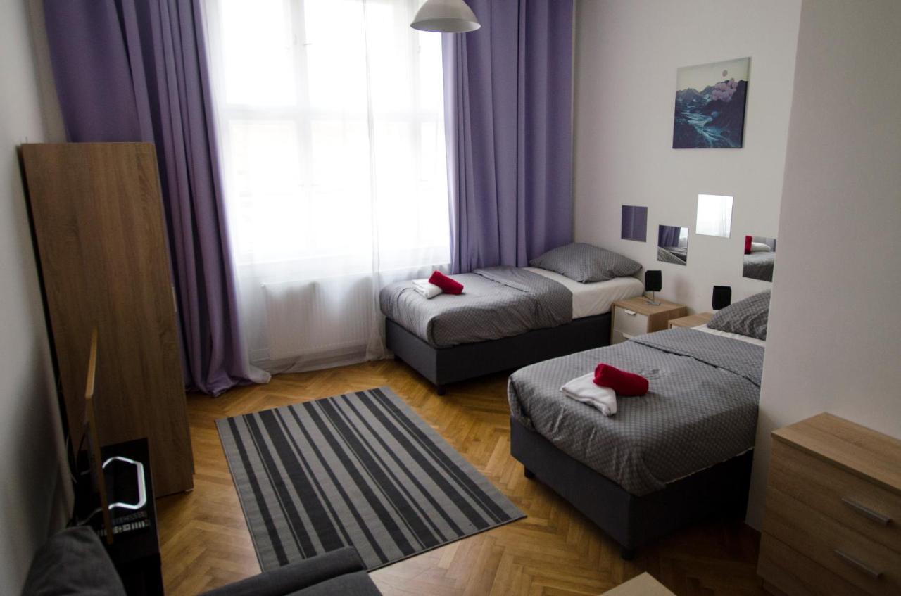 Globe Hostel Prague Adults Only Extérieur photo