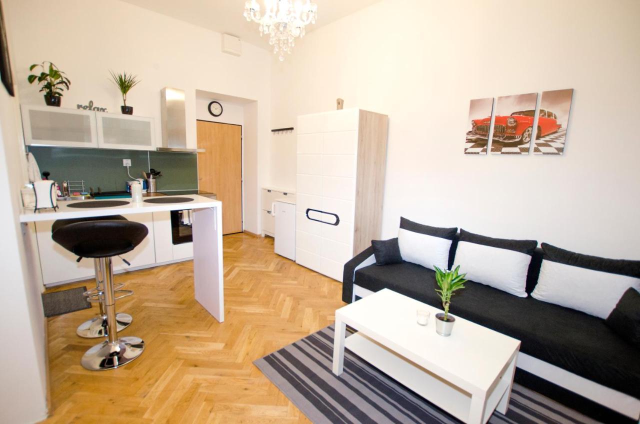 Globe Hostel Prague Adults Only Extérieur photo