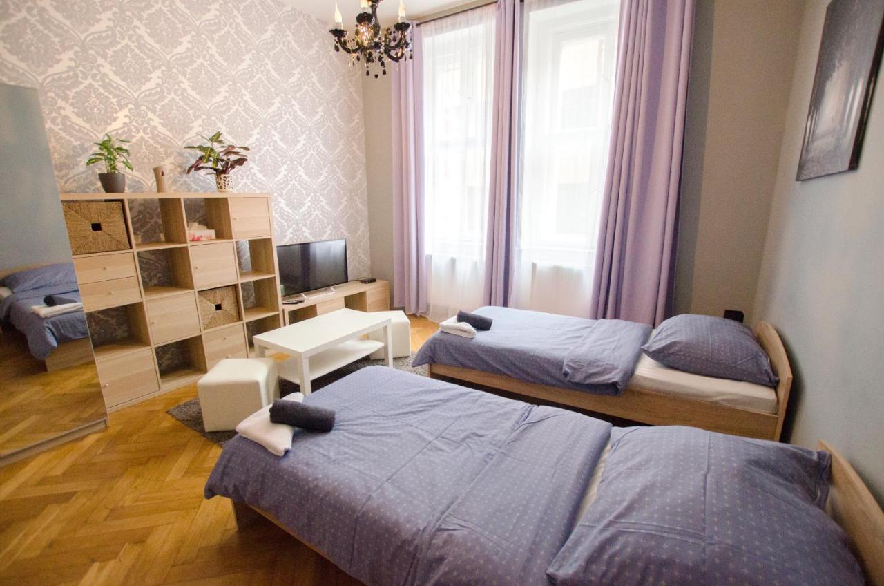 Globe Hostel Prague Adults Only Extérieur photo