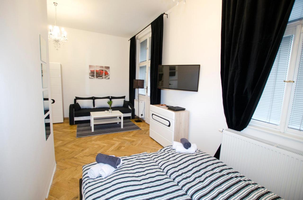 Globe Hostel Prague Adults Only Extérieur photo