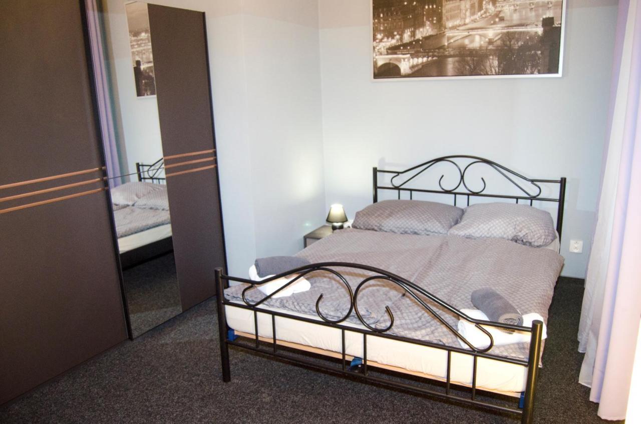 Globe Hostel Prague Adults Only Extérieur photo