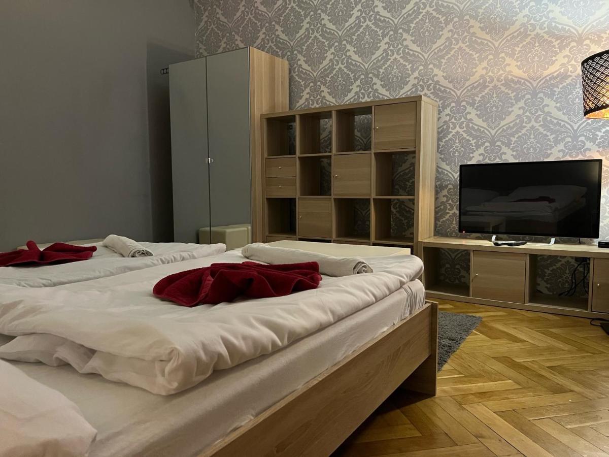 Globe Hostel Prague Adults Only Extérieur photo