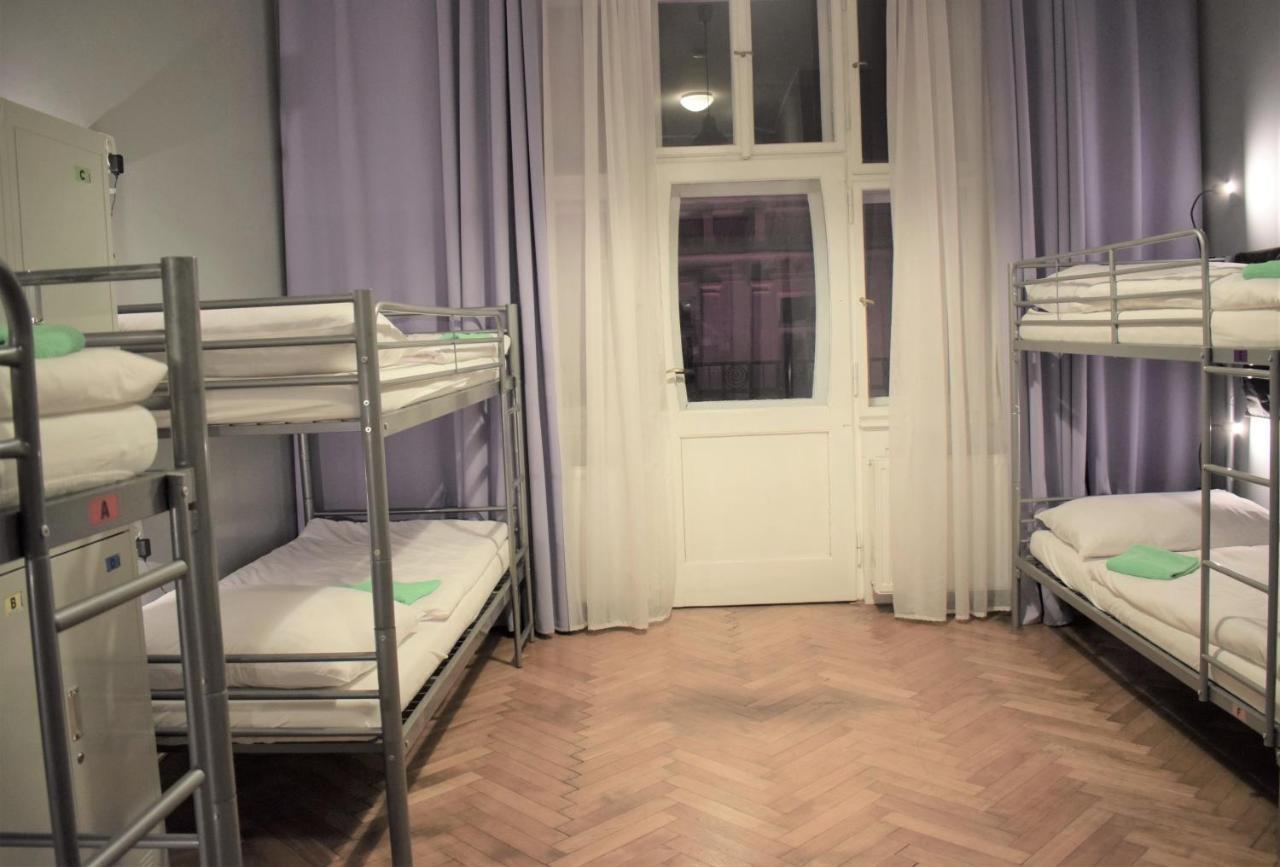 Globe Hostel Prague Adults Only Extérieur photo